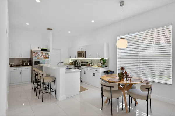 $6,450 | 2002 Schooner Lane, Weston, FL 33327