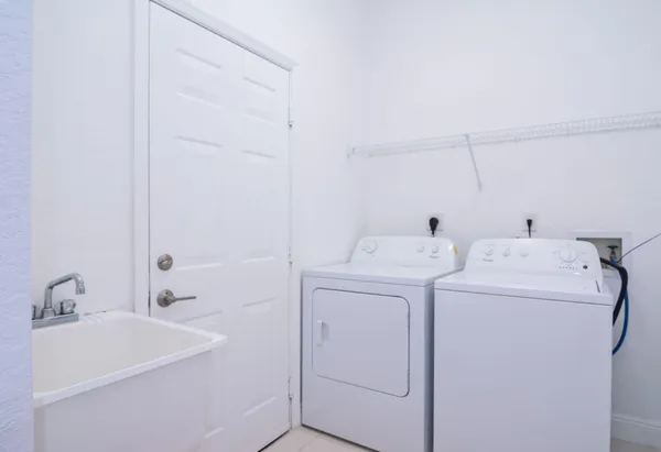 $6,450 | 2002 Schooner Lane, Weston, FL 33327