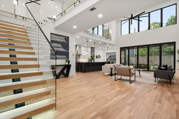 $14,000 | 3739 Rockdale Drive, Dallas, TX 75220