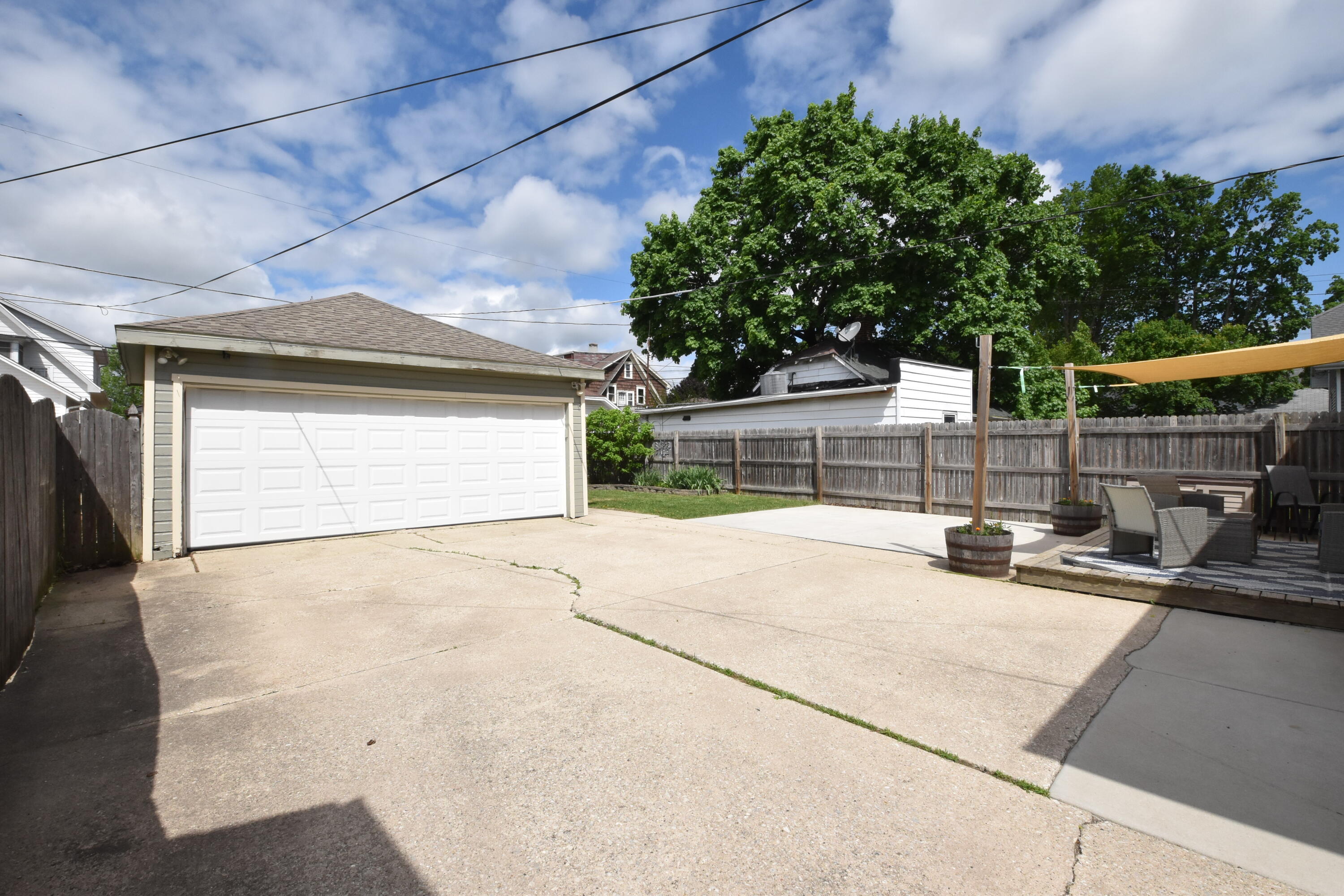 1224 West Lawn Avenue Racine, WI 53405 - Photo 38 of 46 Garage
