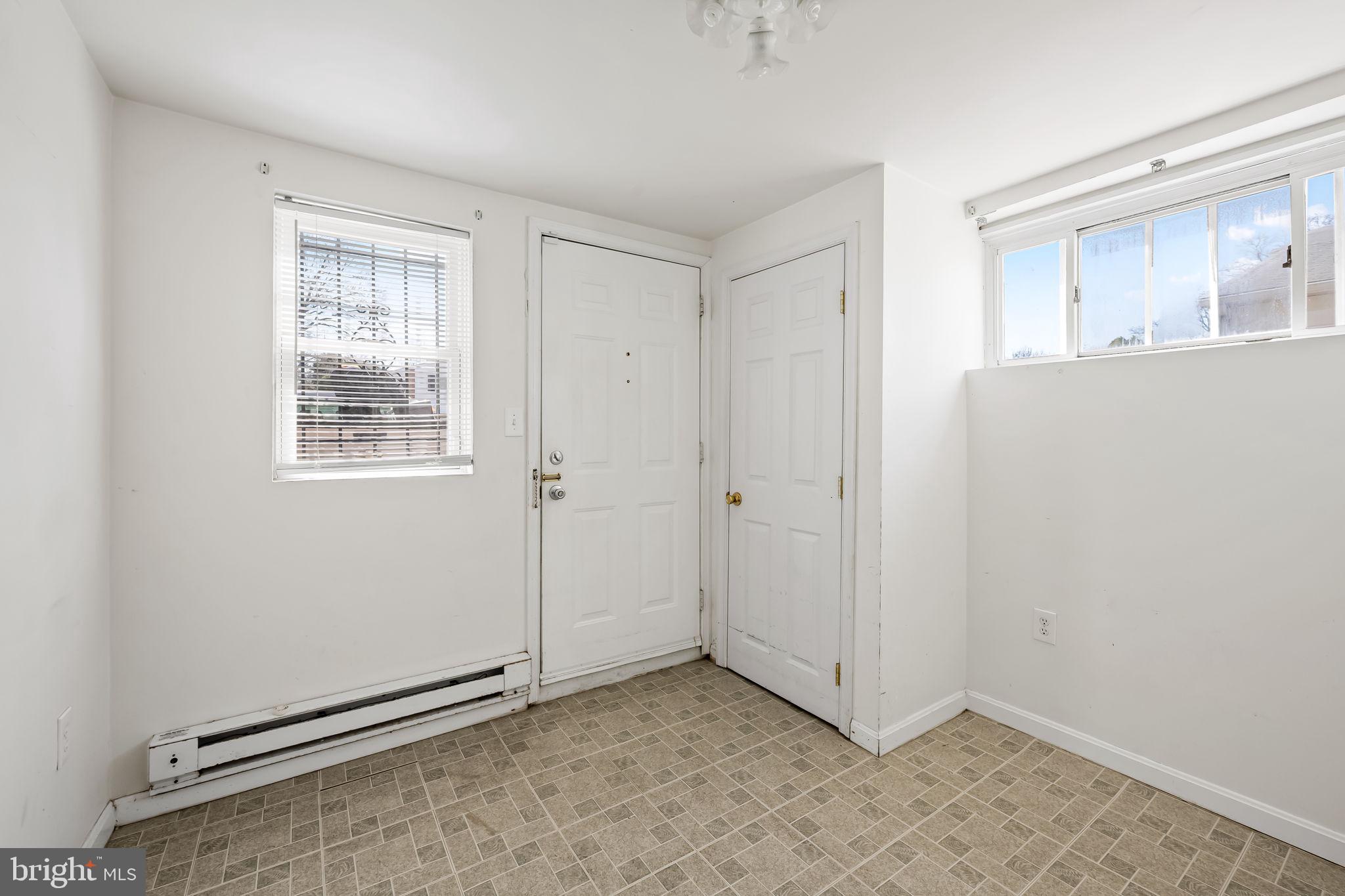 916 Prestwood Road Baltimore, MD 21228 - Photo 11 of 13