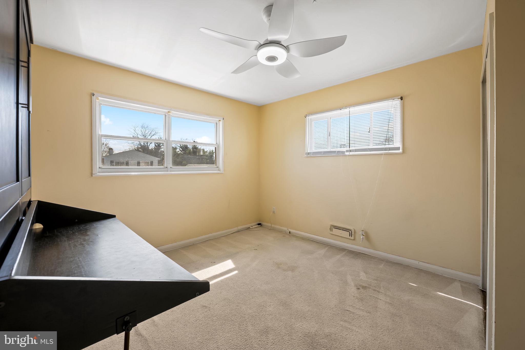 916 Prestwood Road Baltimore, MD 21228 - Photo 7 of 13