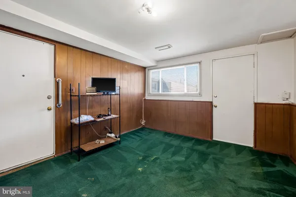 $299,000 | 916 Prestwood Road, Baltimore, MD 21228