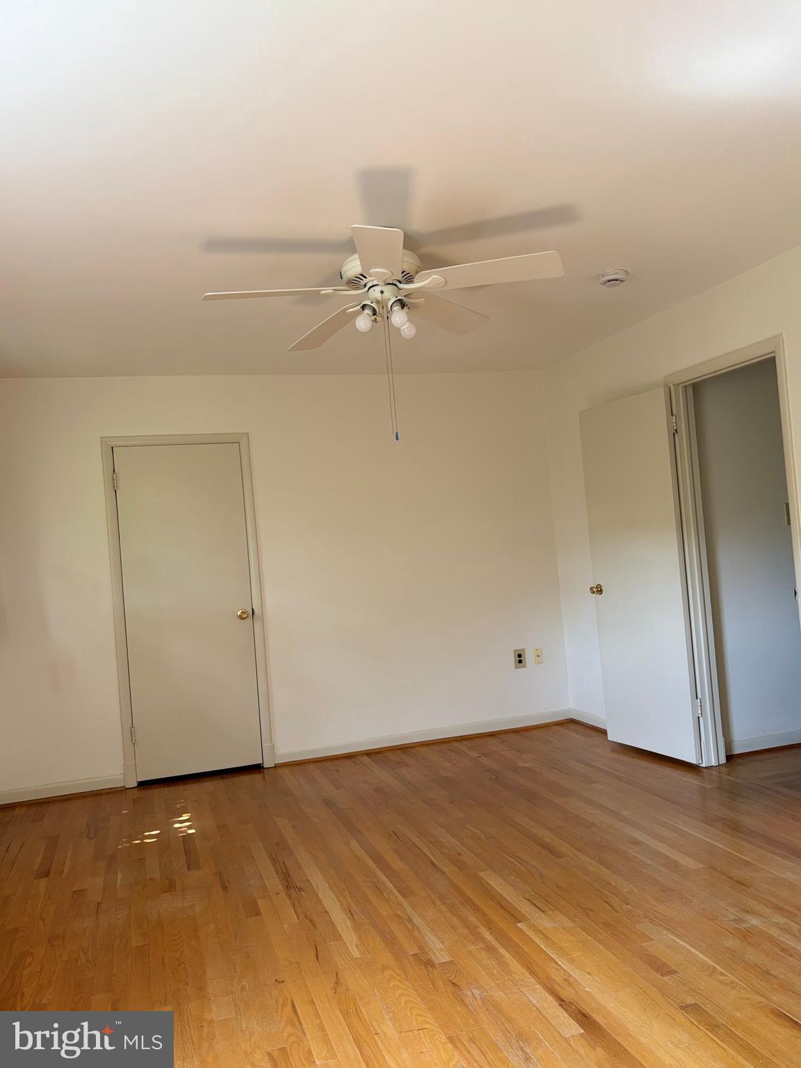 6519 Winnepeg Road Bethesda, MD 20817 - Photo 18 of 38 Bedroom
