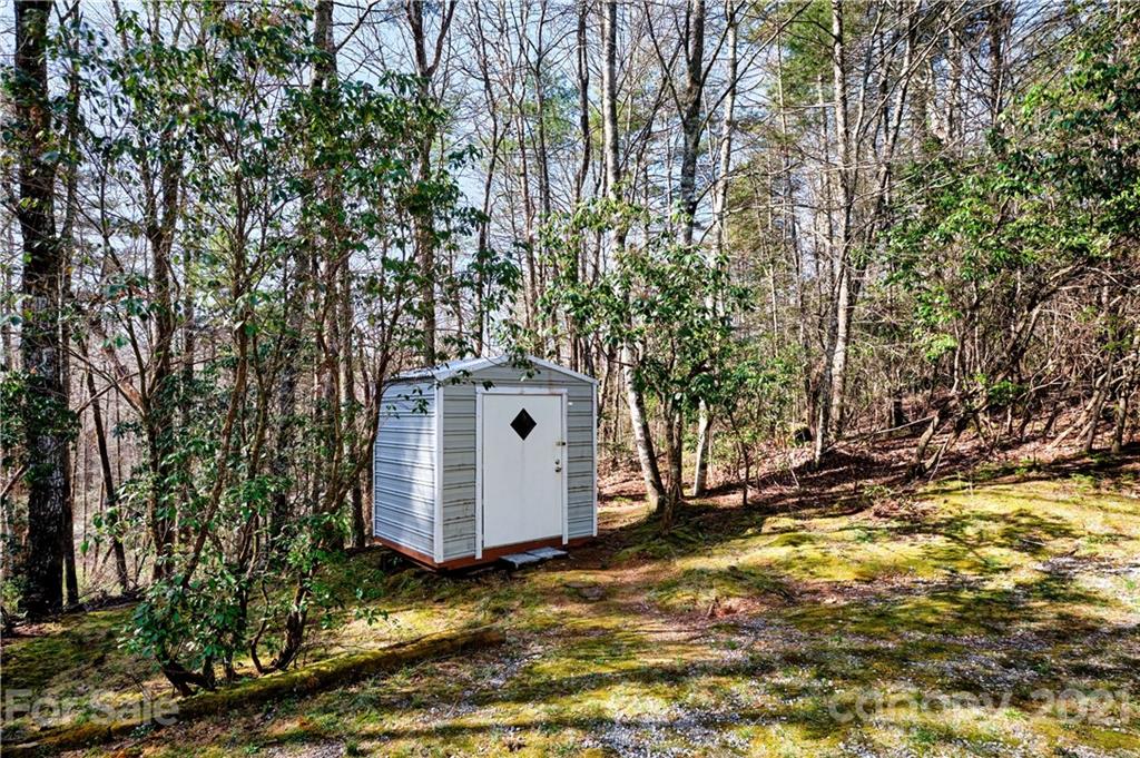 33 Tower Road, Unit 131/1 Sapphire, NC 28774 - Photo 2 of 17 Gallery Image 2