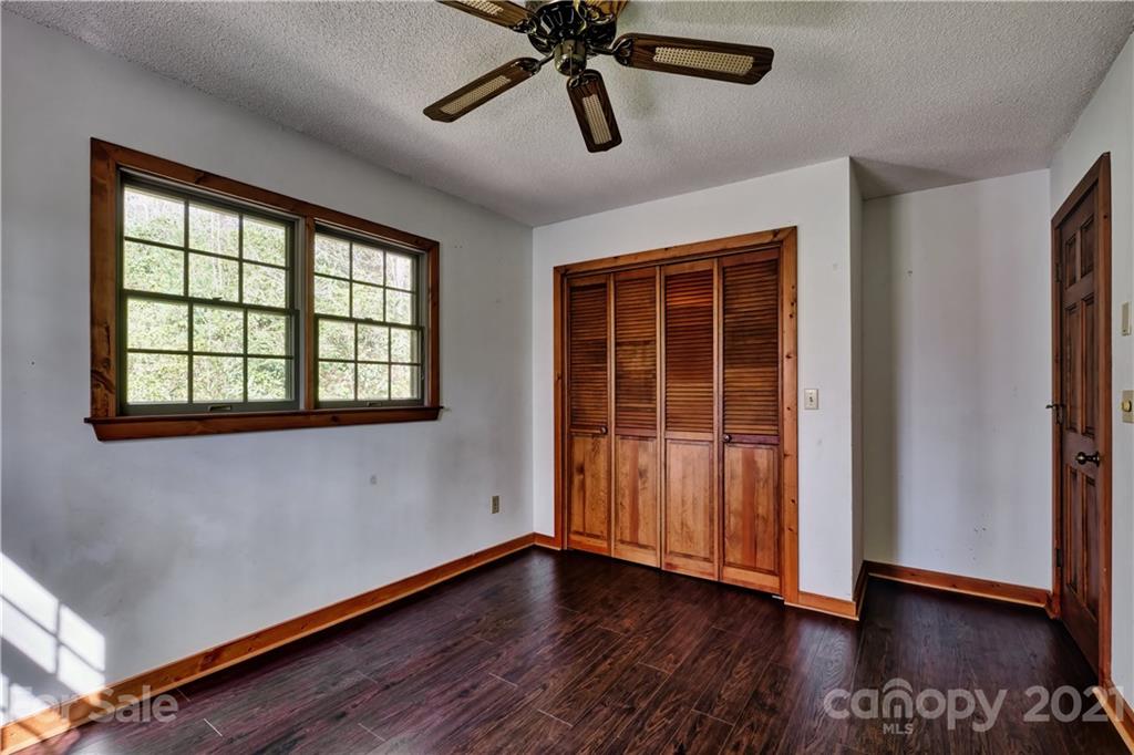 33 Tower Road, Unit 131/1 Sapphire, NC 28774 - Photo 16 of 17 Gallery Image 16