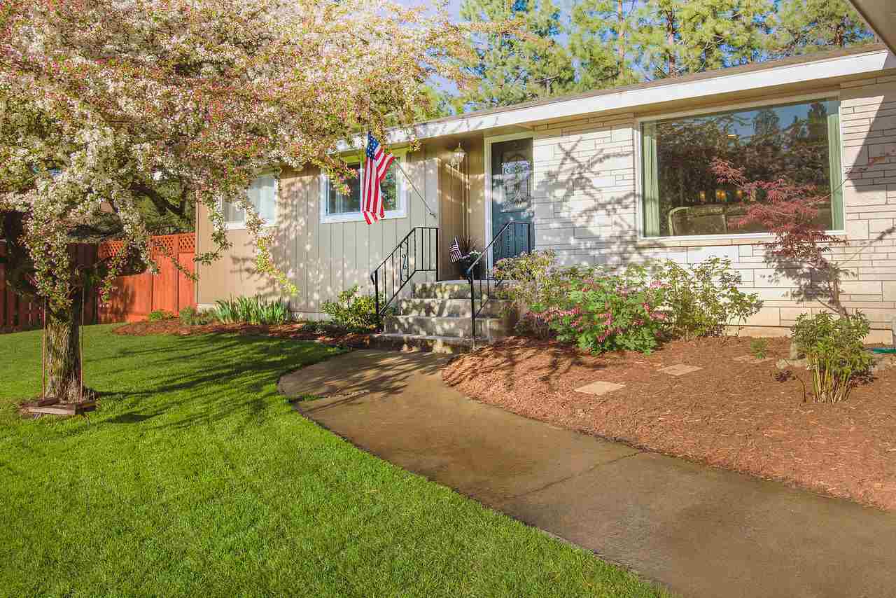 1423 South Dyer Road Spokane Valley, WA 99212 - Photo 1 of 20 Gallery Image 1