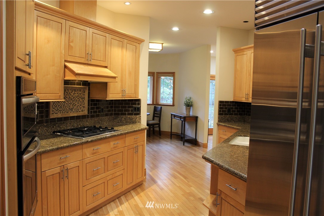 8823 Goshawk Road Blaine, WA 98230 - Photo 8 of 28 Gallery Image 8