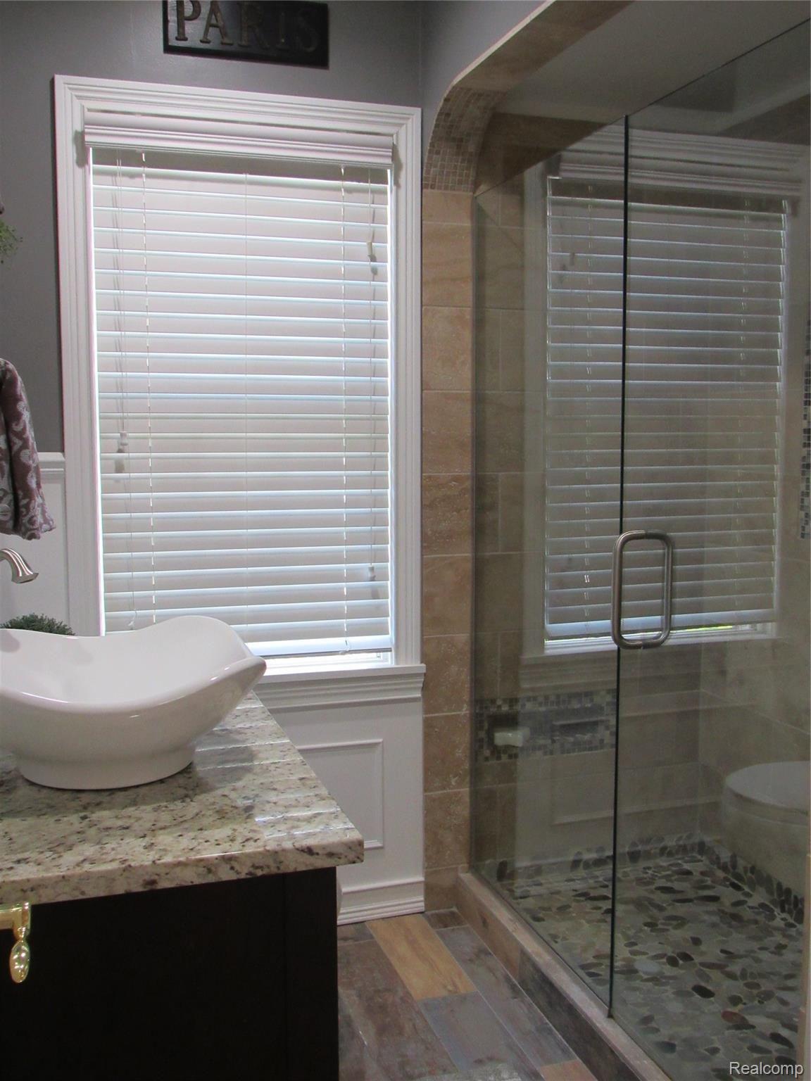 1635 Fairholme Road Grosse Pointe, MI 48236 - Photo 29 of 42 38.JPG