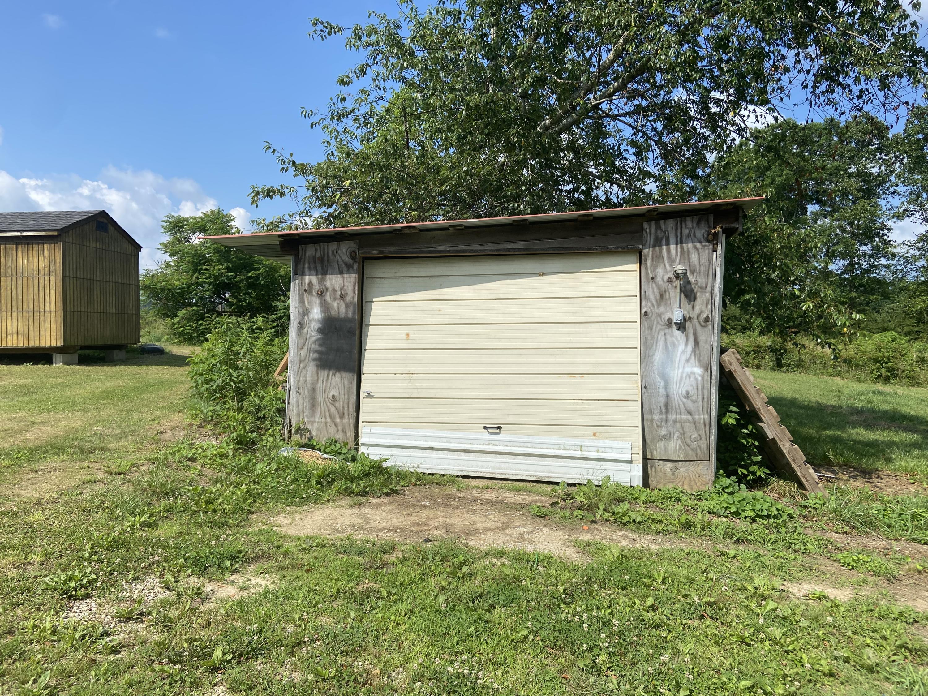 350 Sievers Road Pikeville, TN 37367 - Photo 8 of 29 IMG_4268