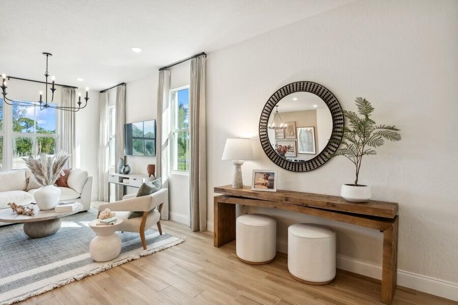 185 Southeast Birch Terrace Stuart, FL 34997 - Photo 3 of 46 Foyer