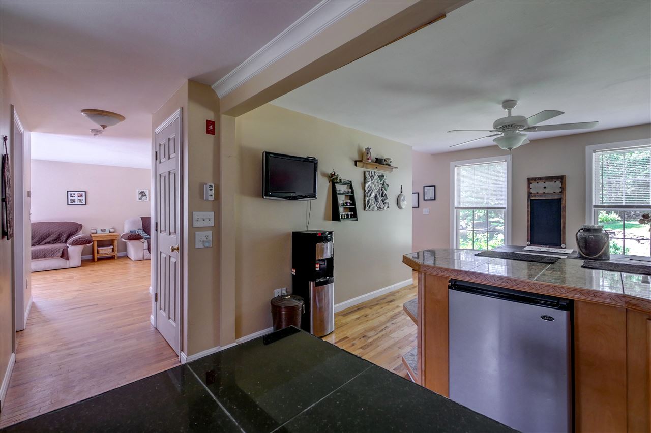 73 Ridge Road Deerfield, NH 03037 - Photo 8 of 40
