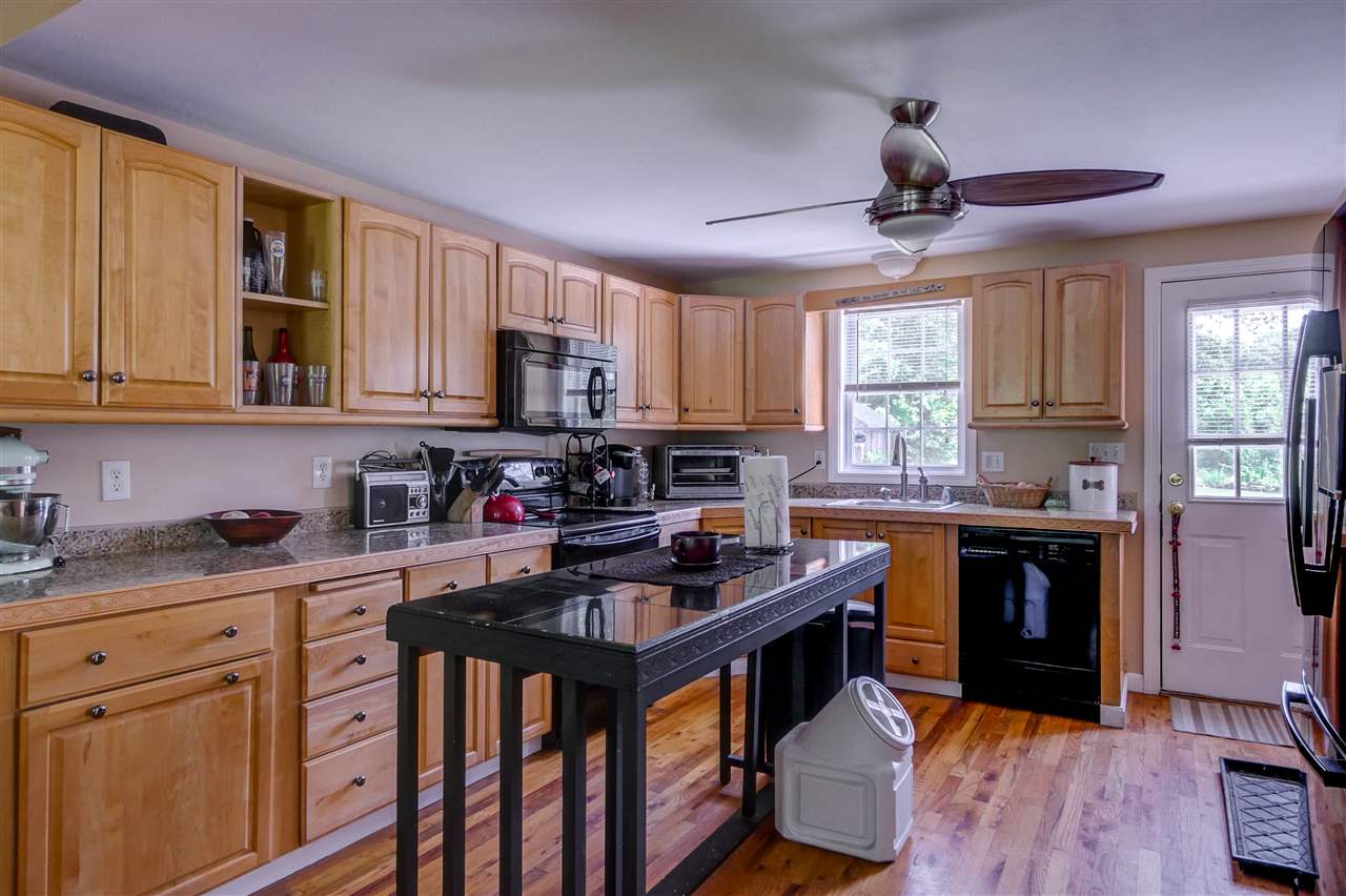 73 Ridge Road Deerfield, NH 03037 - Photo 9 of 40