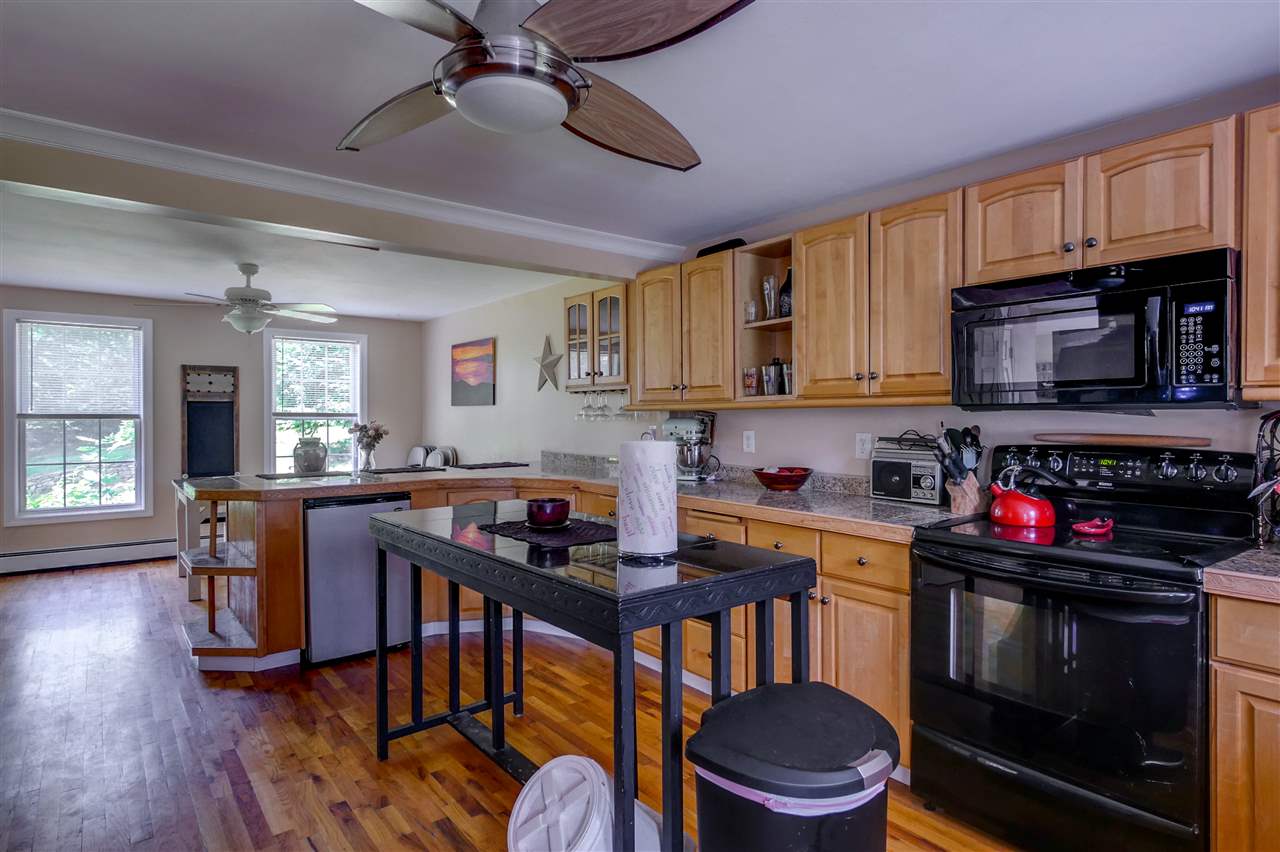 73 Ridge Road Deerfield, NH 03037 - Photo 10 of 40