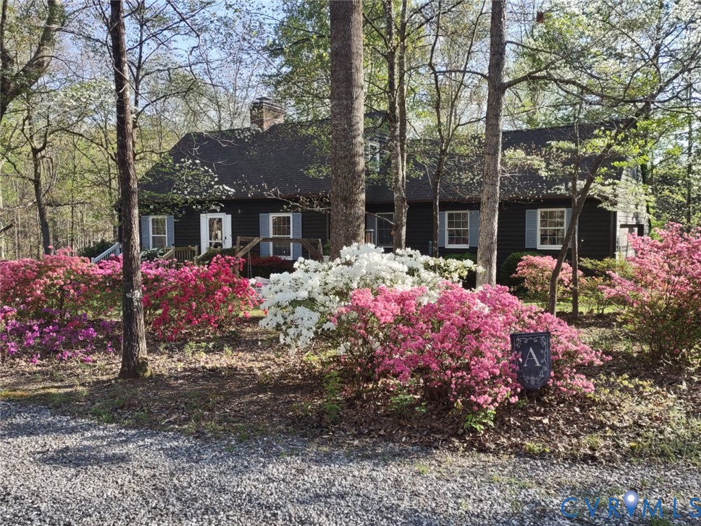 11766 Five Forks Road Farmville, VA 23901 - Photo 49 of 50 a front view of house with yard