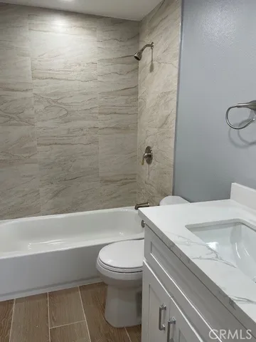 $2,100 | 1455 West Stoneridge Court, Unit 6, Ontario, CA 91762