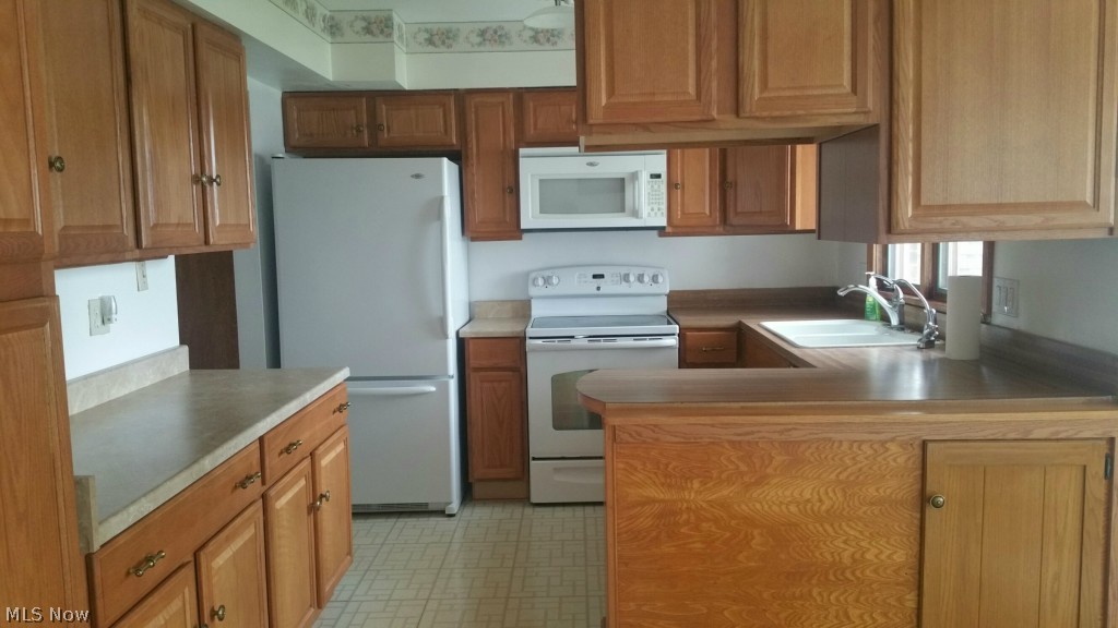 2934 Shellhart Road Barberton, OH 44203 - Photo 2 of 17 Gallery Image 2