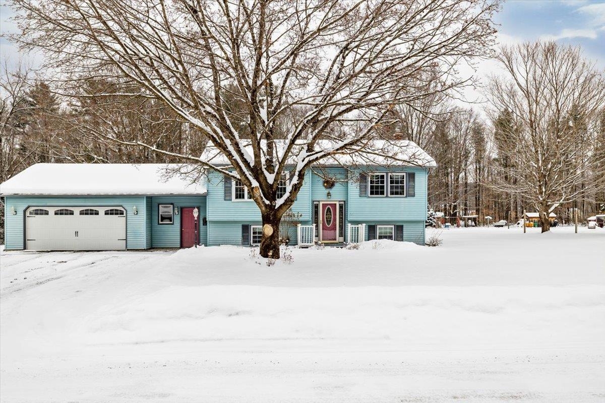 21 Kim Lane Milton, VT 05468 - Photo 2 of 29