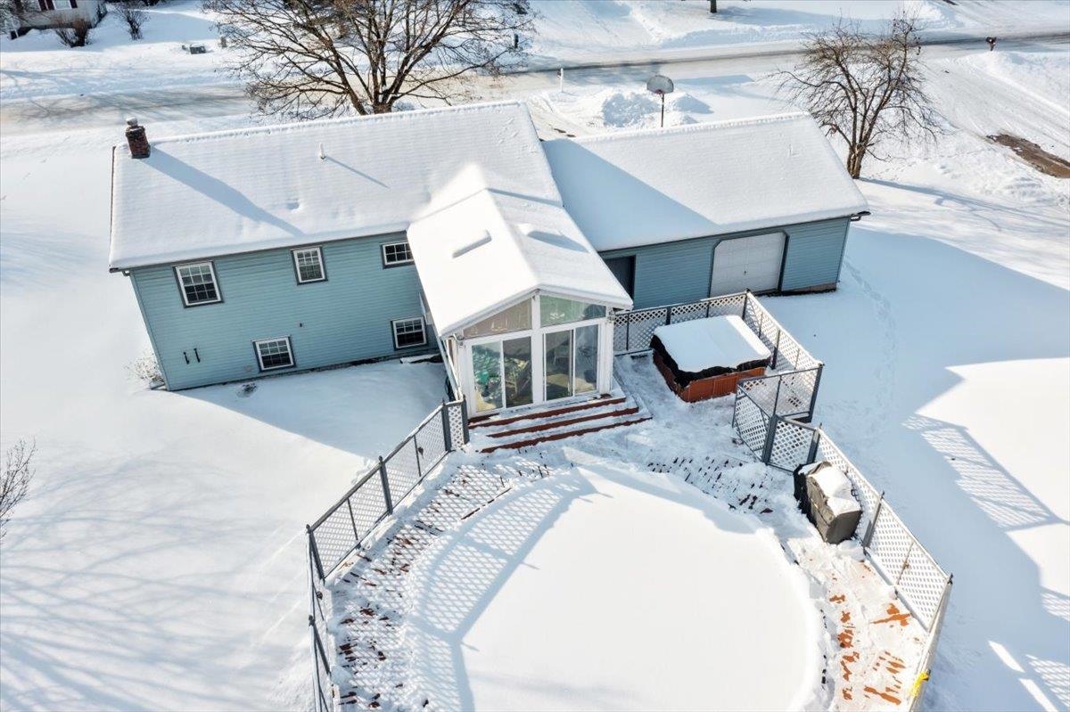 21 Kim Lane Milton, VT 05468 - Photo 4 of 25