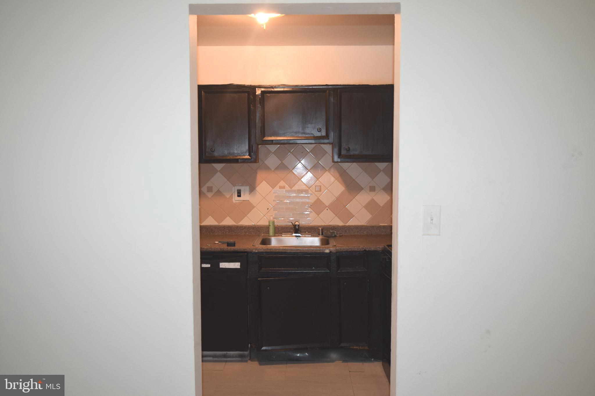 3813 Swann Road, Unit 101 Suitland, MD 20746 - Photo 6 of 14 Kitchen