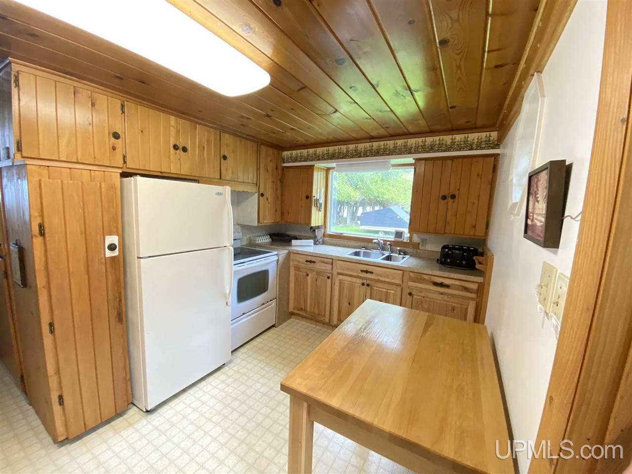 703 N Corbridge Road Gulliver, MI 49840 - Photo 7 of 49
