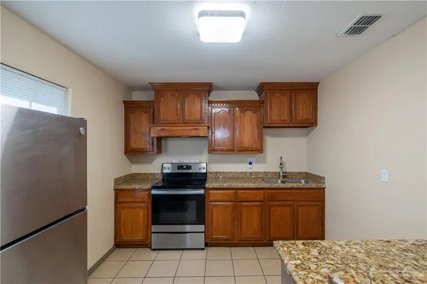 $720 | 17002 Queen Palm Drive, Unit A, Penitas, TX 78576