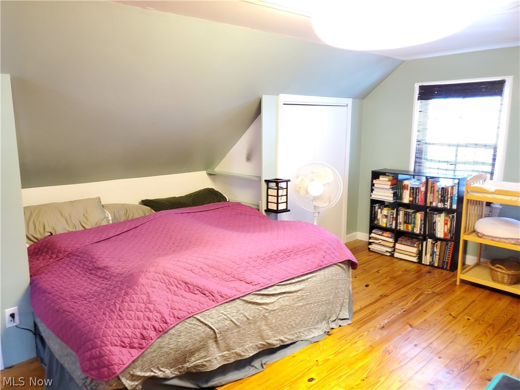 4198 Stilmore Road Cleveland, OH 44121 - Photo 27 of 35