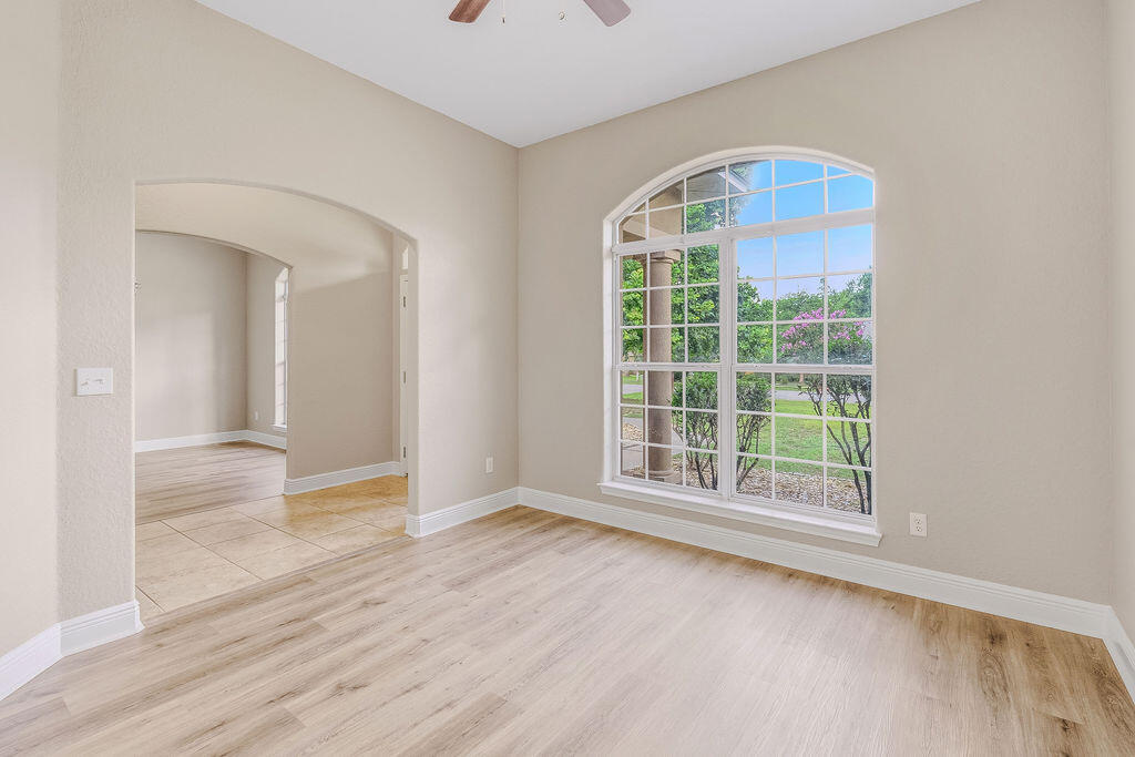 6083 Dragonfly Way Crestview, FL 32536 - Photo 10 of 57 DSC00924