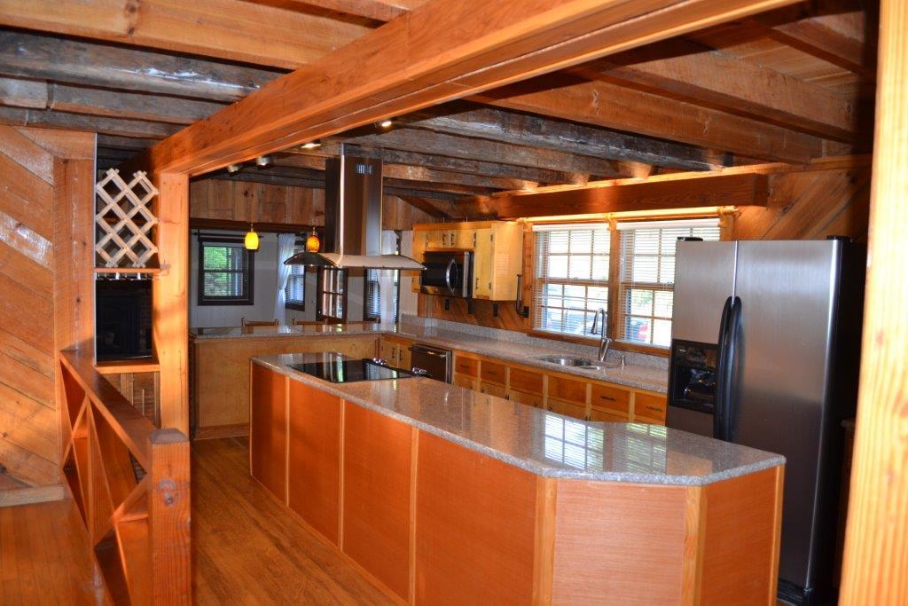 6141 Timber Bridge Road Roanoke, VA 24018 - Photo 14 of 35 DSC_0240