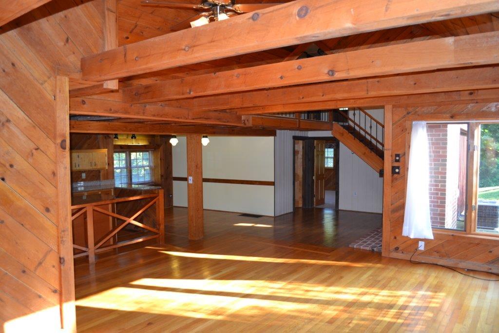 6141 Timber Bridge Road Roanoke, VA 24018 - Photo 10 of 35 DSC_0250