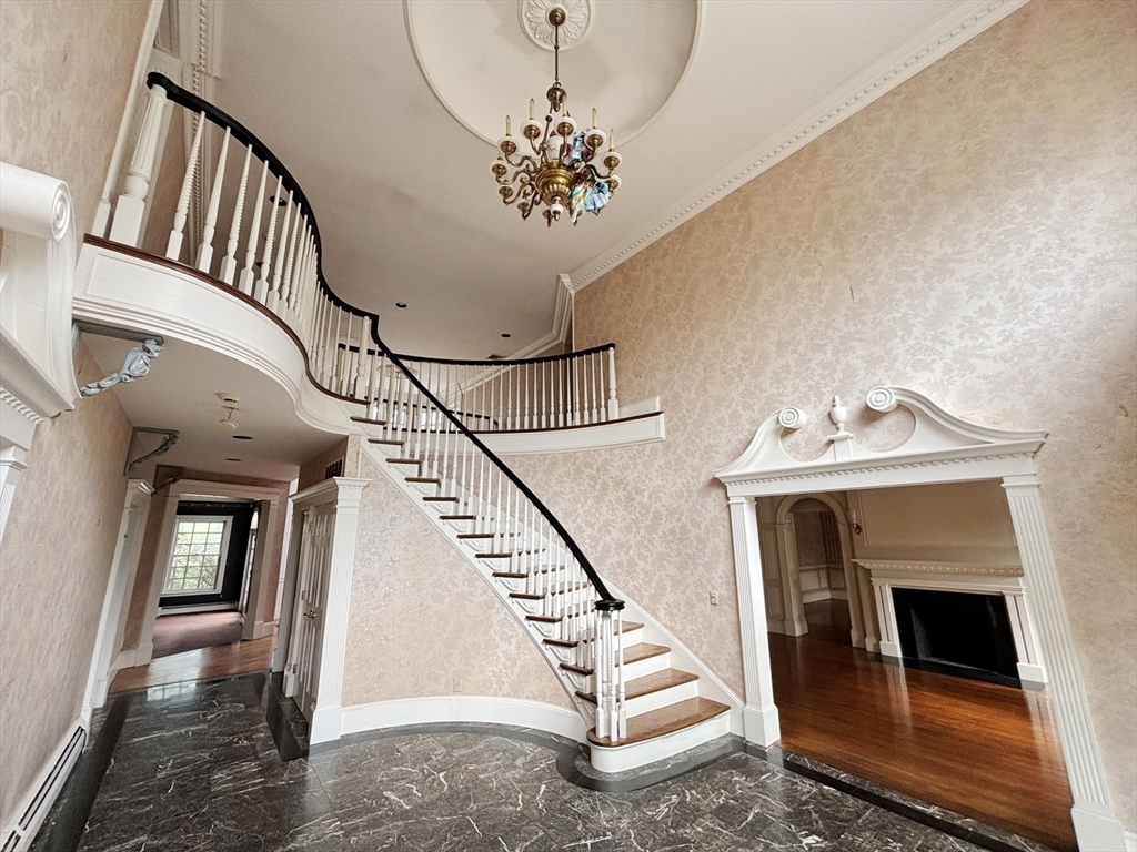32 Solomon Pierce Road Lexington, MA 02420 - Photo 7 of 35