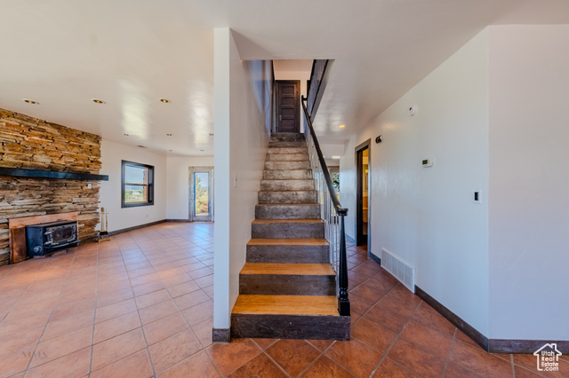 6178 East Zion Road Kanab, UT 84741 - Photo 4 of 48 Stairs featuring tile patterned flooring and recessed lighting