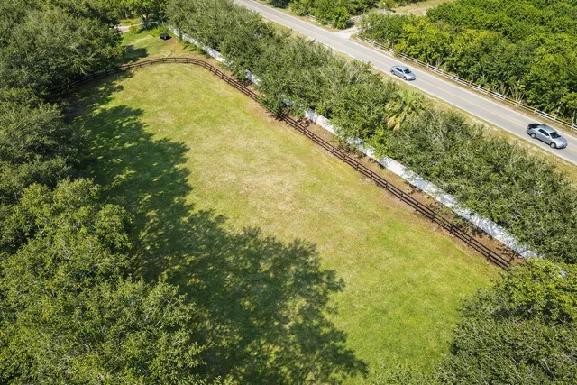 $1,200 | 2141 B Road, Unit STALLS, Loxahatchee Groves, FL 33470