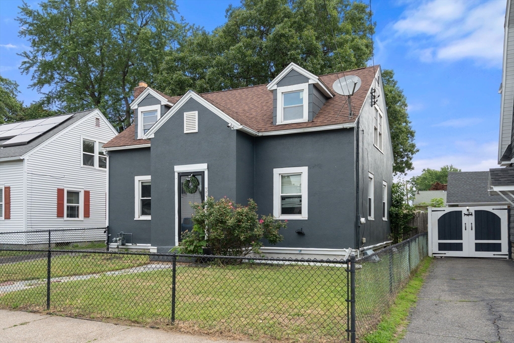 35 Merrimac Avenue Springfield, MA 01104 - Photo 18 of 23