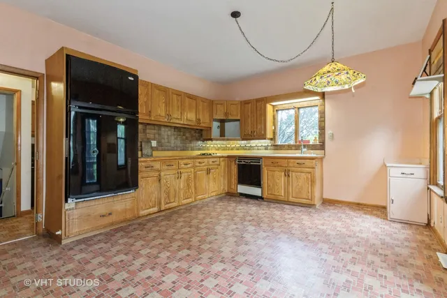 $449,999 | 300 North River Road, Naperville, IL 60540