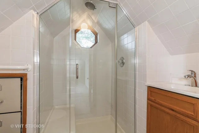 $449,999 | 300 North River Road, Naperville, IL 60540