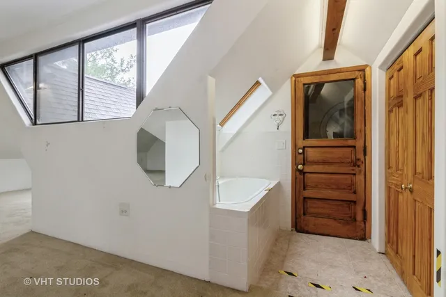 $449,999 | 300 North River Road, Naperville, IL 60540