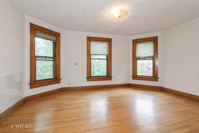 $449,999 | 300 North River Road, Naperville, IL 60540