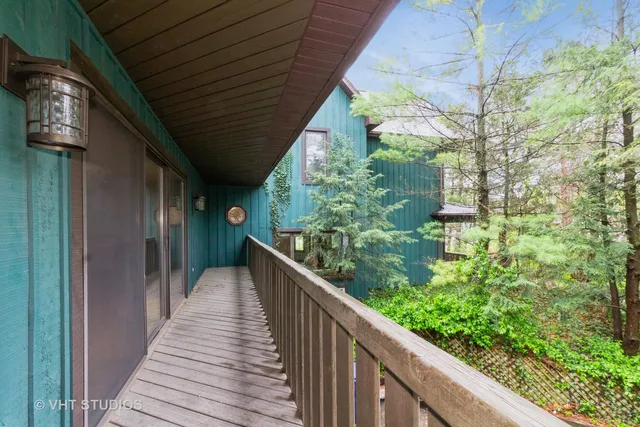 $449,999 | 300 North River Road, Naperville, IL 60540