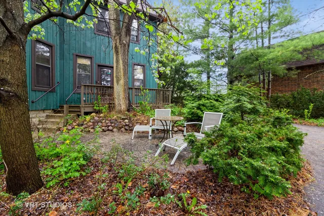 $449,999 | 300 North River Road, Naperville, IL 60540