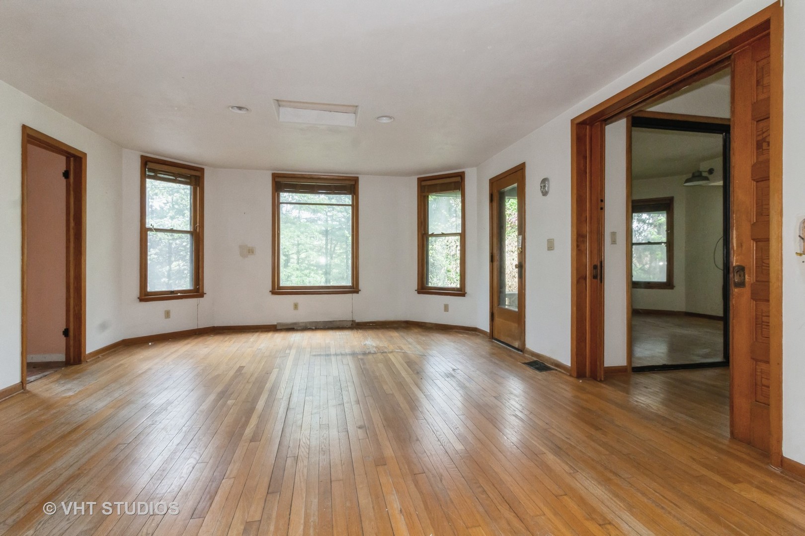 300 North River Road Naperville, IL 60540 - Photo 10 of 55