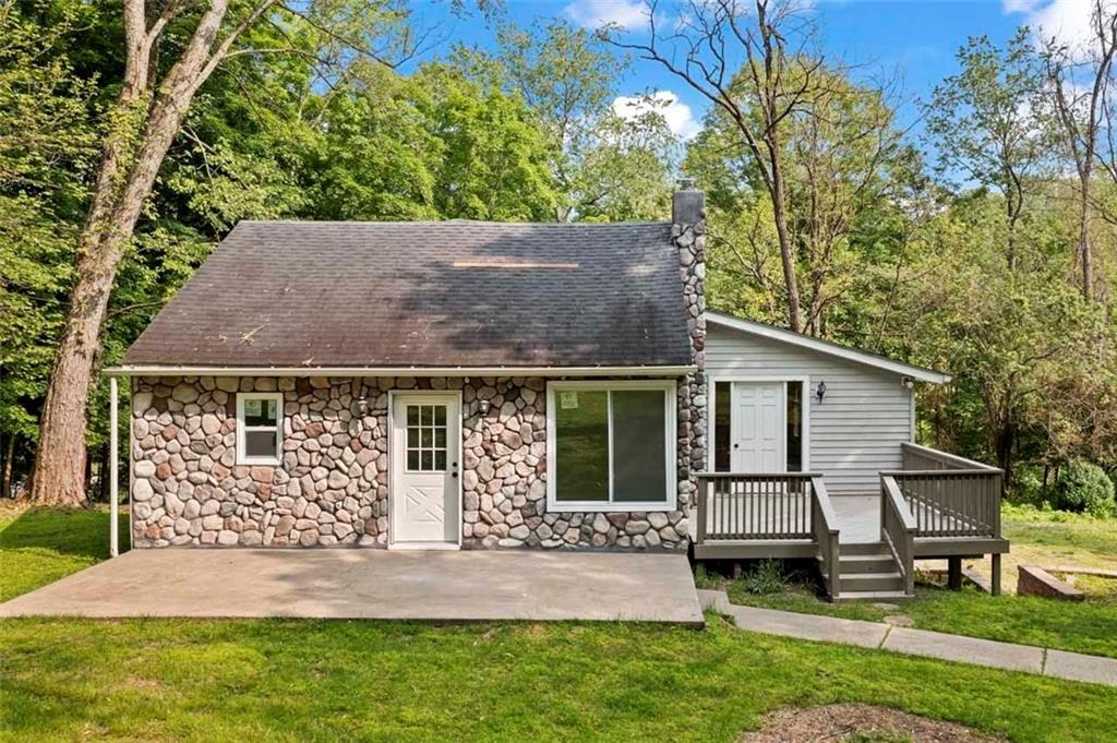 2780 Robbins Station Road North Huntingdon, PA 15642 - Photo 4 of 30 Gallery Image 4