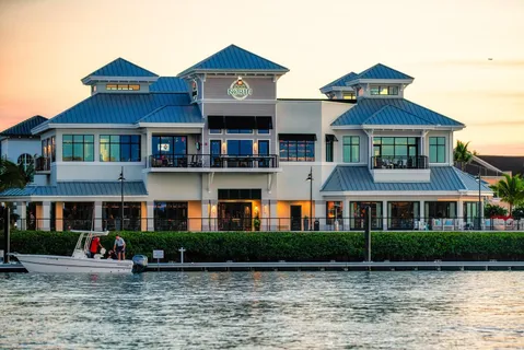 $900,000 | 301 Xanadu Place, Jupiter, FL 33477