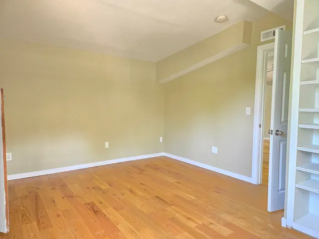 $2,200 | 190 Short Beach Road, Branford, CT 06405