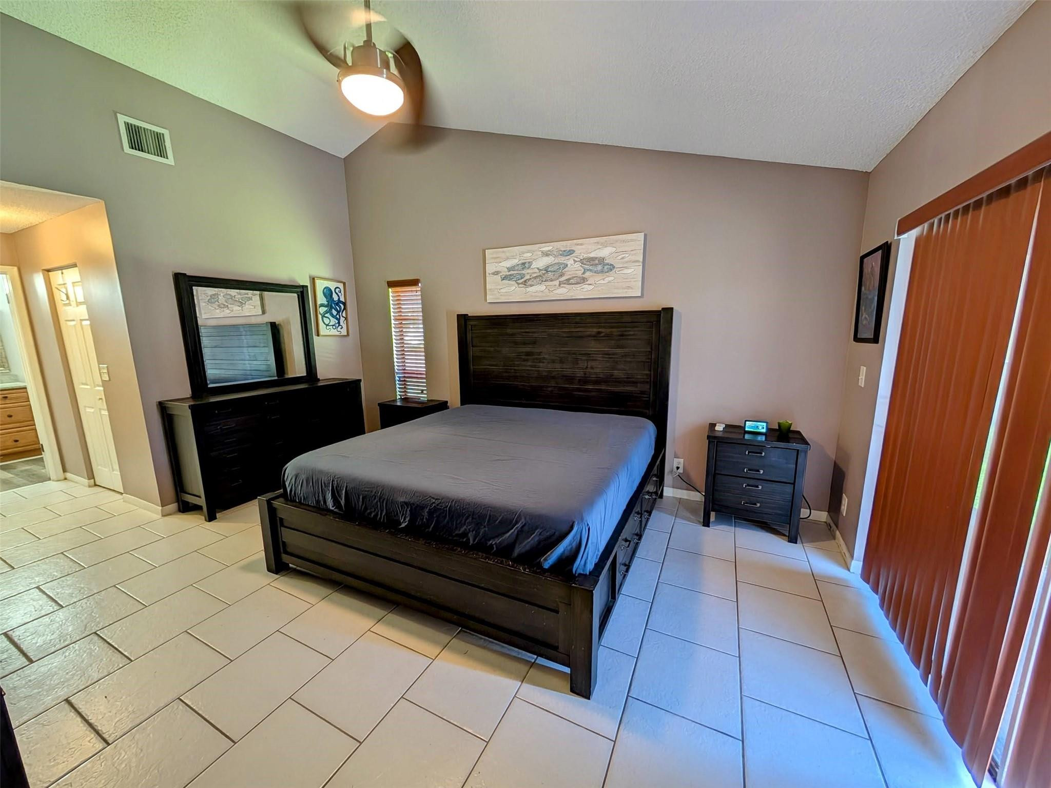 9460 El Clair Ranch Road Boynton Beach, FL 33437 - Photo 12 of 30 Primary