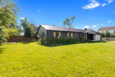 6750 Walters Road Clarkston, MI 48346 - Photo 2 of 25 2