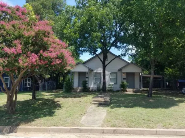 $975 | 2909 Avenue A, Fort Worth, TX 76105