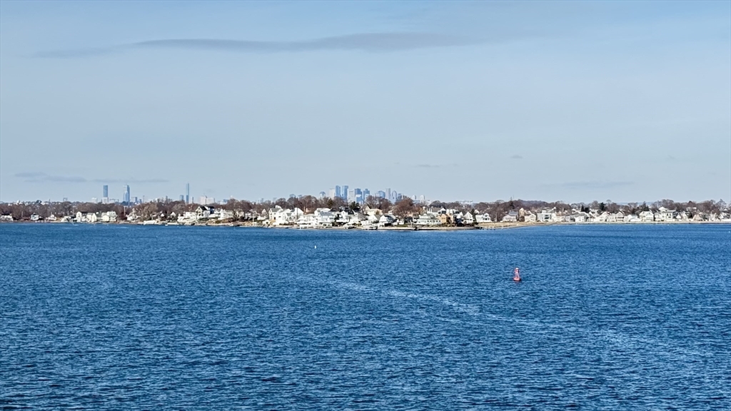 85 Regatta Road Weymouth, MA 02191 - Photo 4 of 33