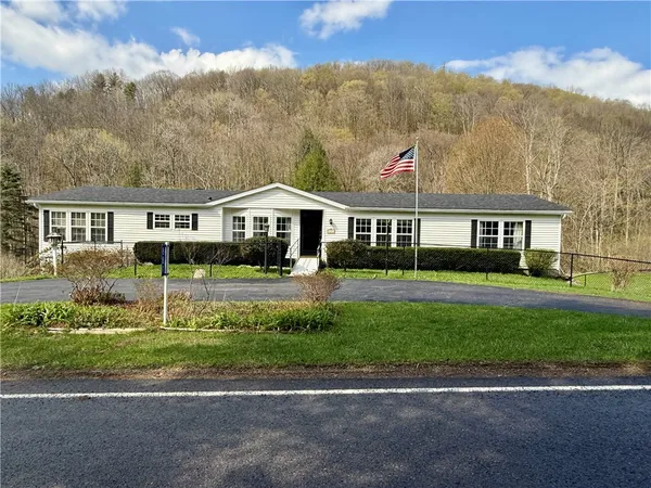 $169,900 | 881 Bolivar Drive, Bradford, PA 16701