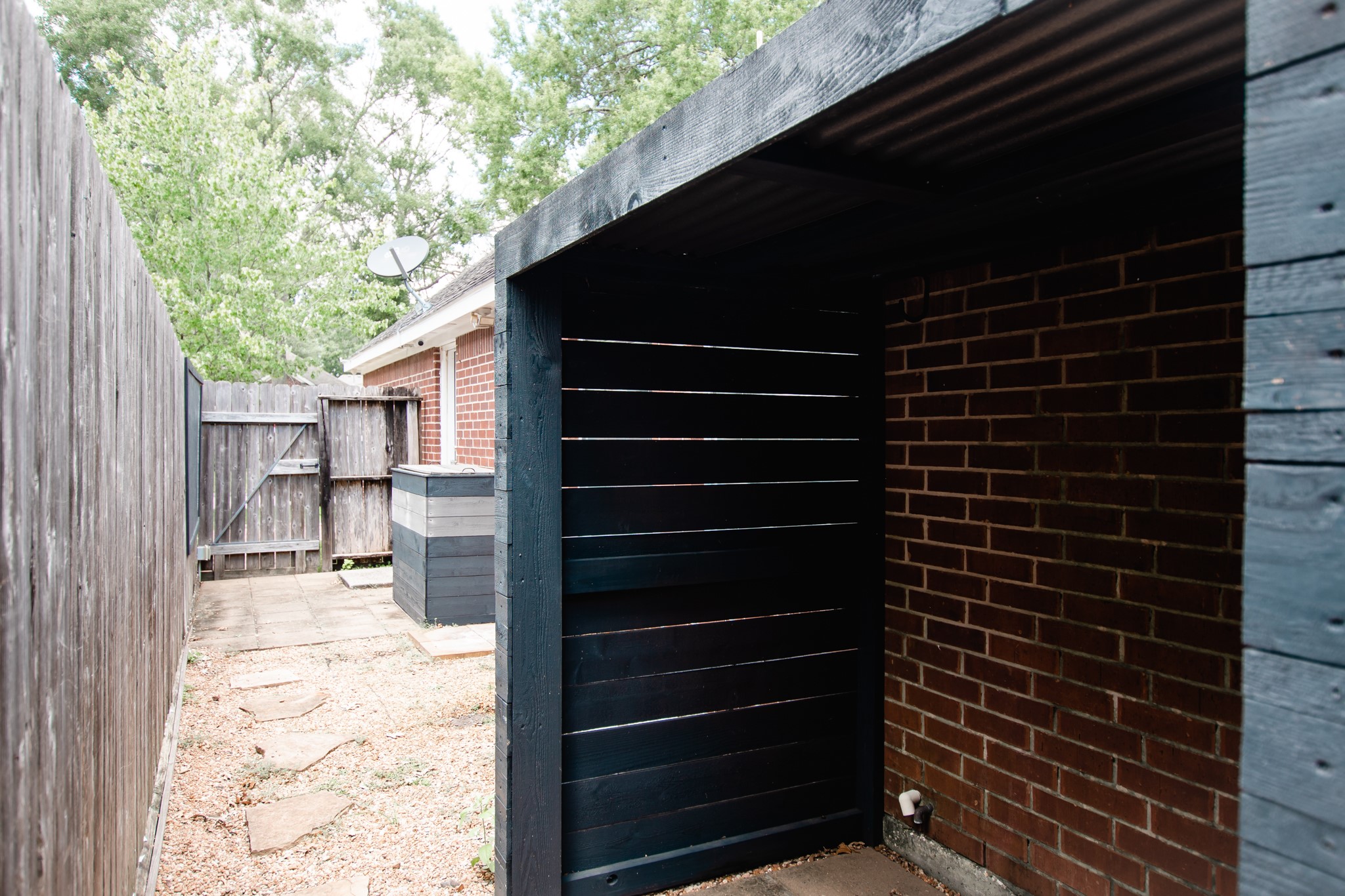 1722 Red Oak Terrace Houston, TX 77339 - Photo 20 of 22 a view of walk in closet